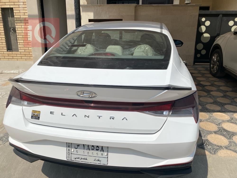 هیوندای ئەلەنترا